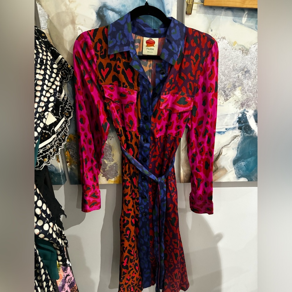 Farm Rio Silky Shirt dress (NWOT) - Picture 5 of 7